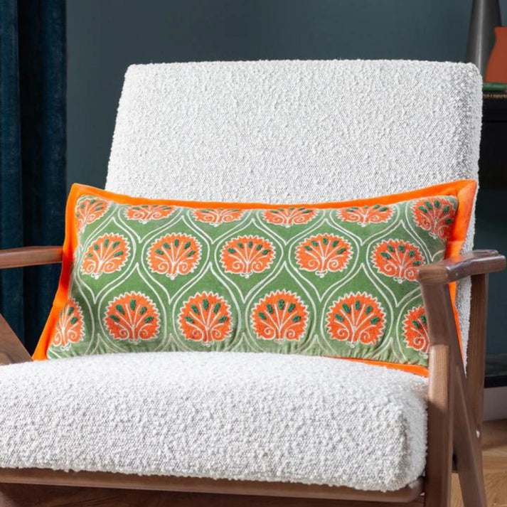 Introducing the Casa cushion, the perfect addition to your home décor. Made from 100% cotton with a luxurious feather filling, these cushions offer a soft and comfortable feel. The embroidered patterned front adds a touch of elegance, while the velvet oxford edge adds a vibrant pop of colour. Experience the perfect blend of style and comfort.